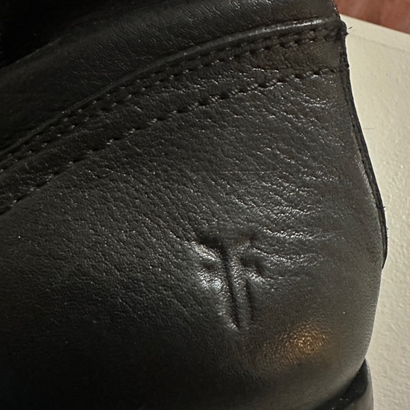 Short black soft leather Frye boots - Picture 7 of 7